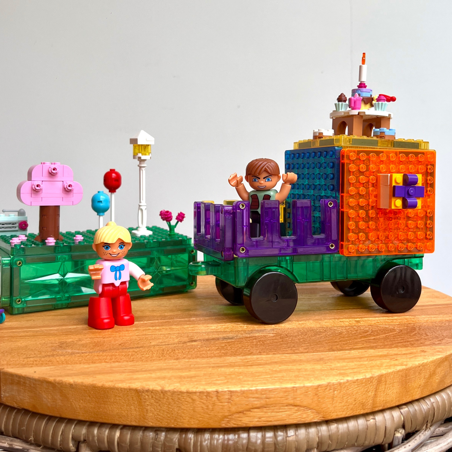 Coblo Classic Brick 12 pieces (1 box: 30 pieces)